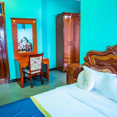Bl Airport Hotel Dar es Salaam Esterno foto