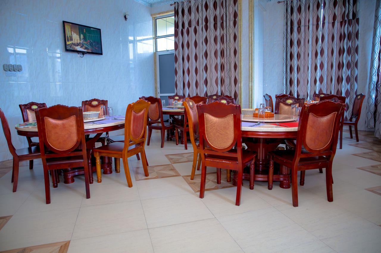 Bl Airport Hotel Dar es Salaam Esterno foto