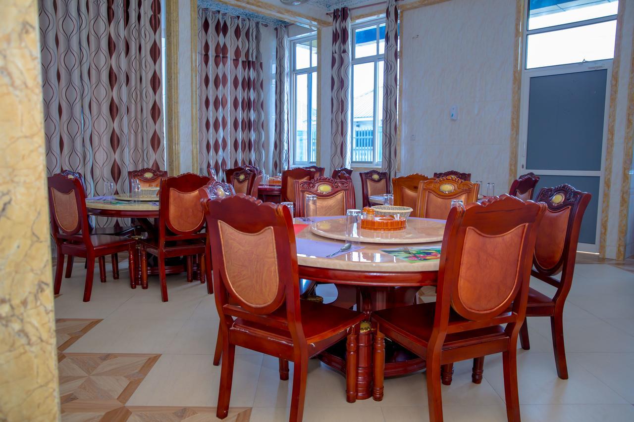 Bl Airport Hotel Dar es Salaam Esterno foto