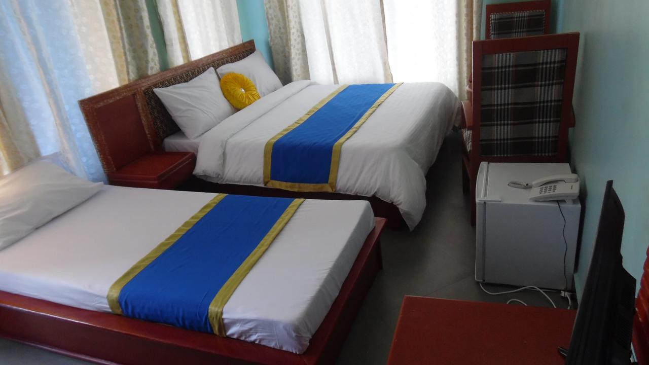 Bl Airport Hotel Dar es Salaam Esterno foto