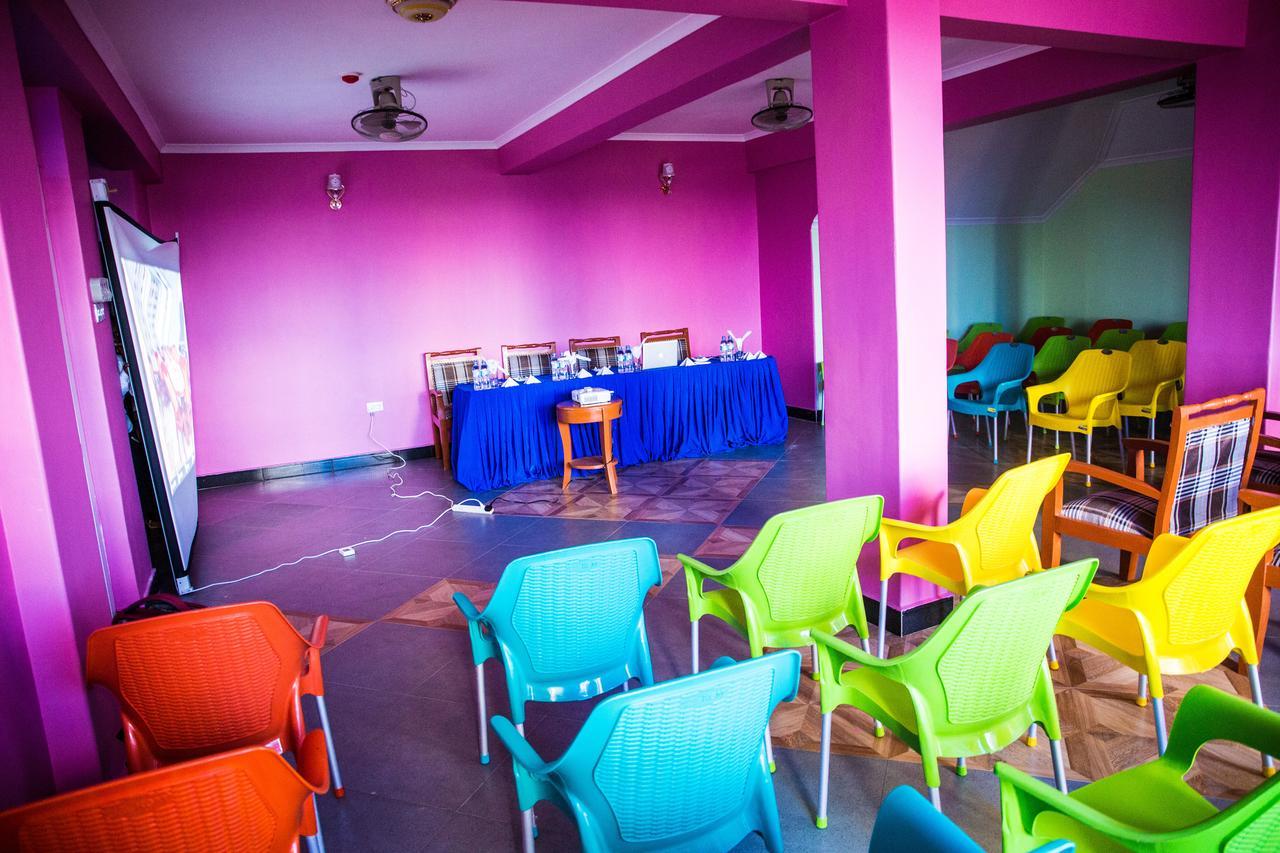 Bl Airport Hotel Dar es Salaam Esterno foto